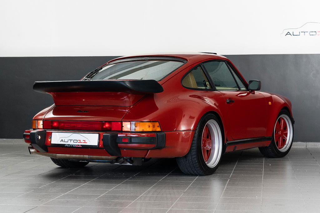 Porsche 911 Turbo 3.3