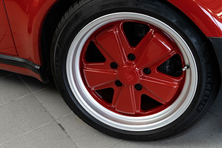 Porsche 911 Turbo 3.3