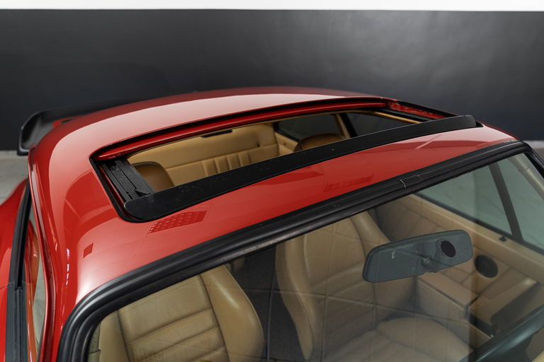 Porsche 911 Turbo 3.3