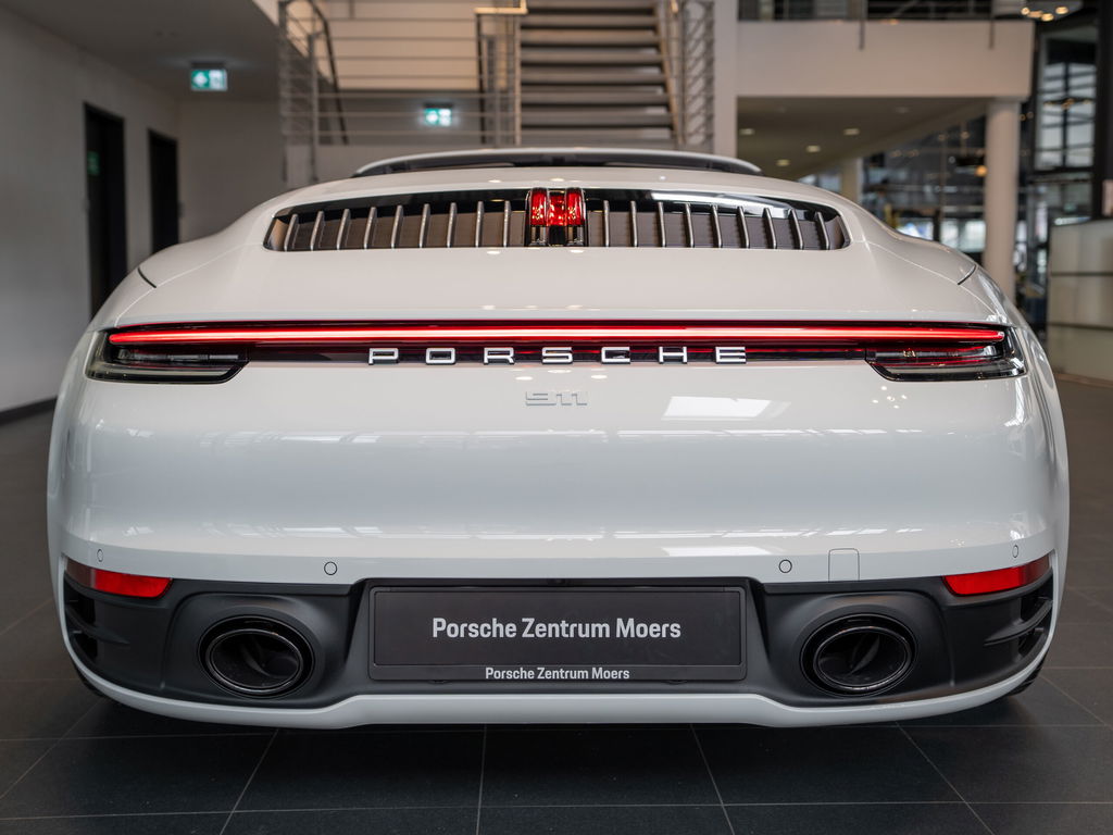 Porsche 992 Carrera 4S