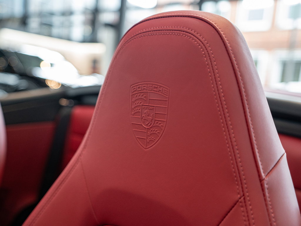 Porsche 992 Carrera 4S