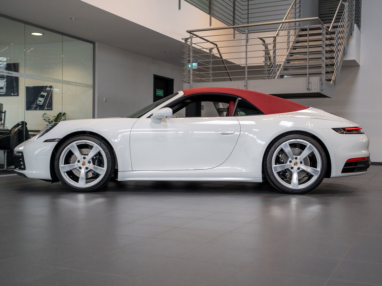 Porsche 992 Carrera 4S