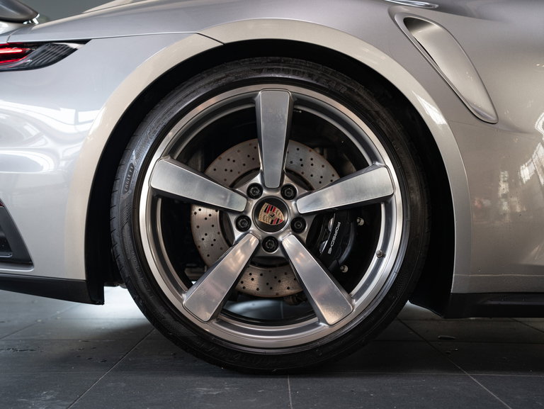Porsche 992 Turbo