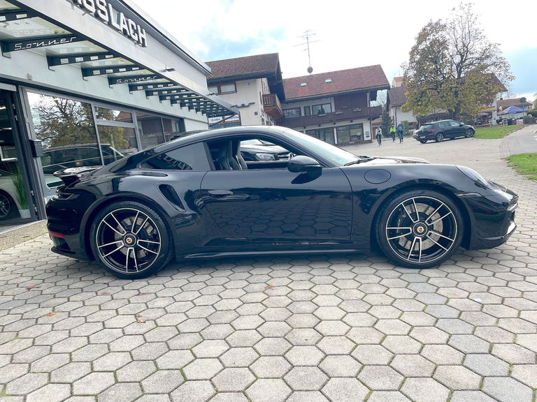 Porsche 992 Turbo