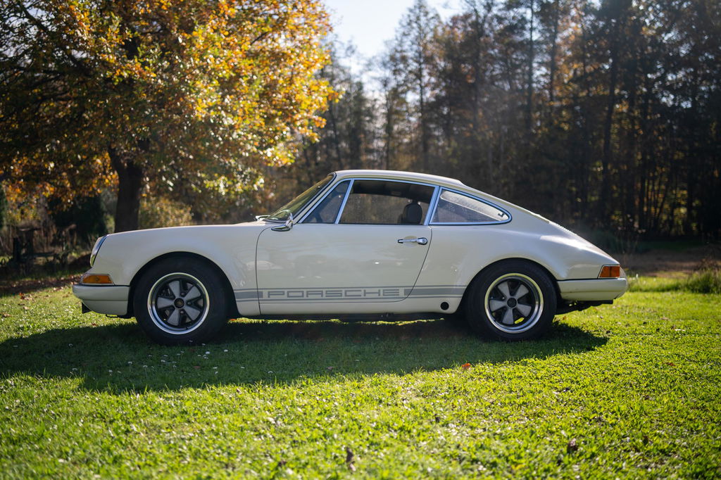 Porsche 911 T