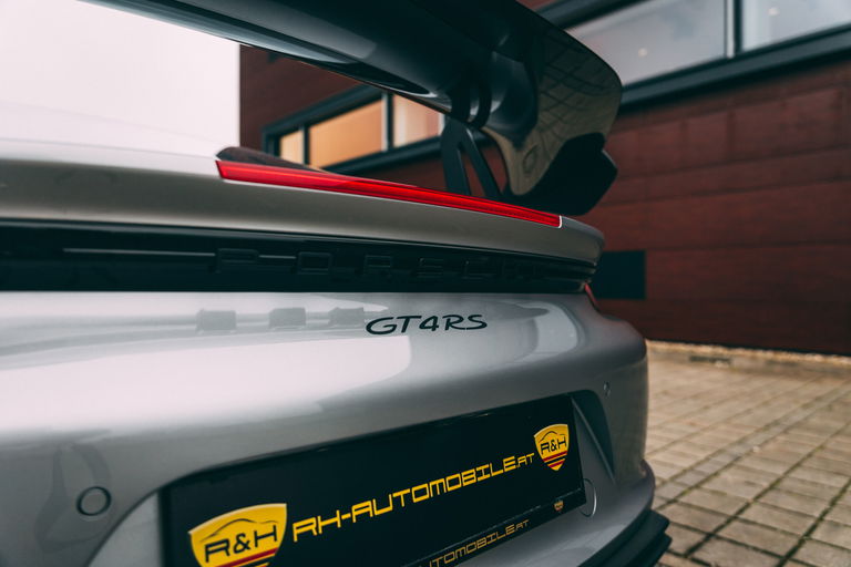 Porsche 718 Cayman GT4 RS