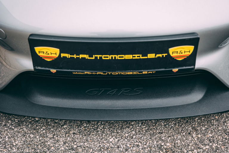 Porsche 718 Cayman GT4 RS