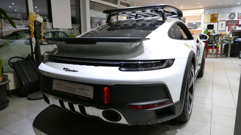 Porsche 911 Dakar