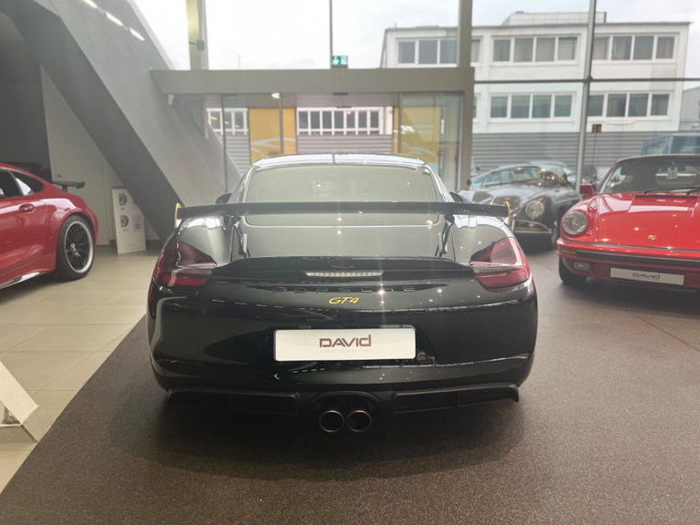 Porsche 981 Cayman GT4
