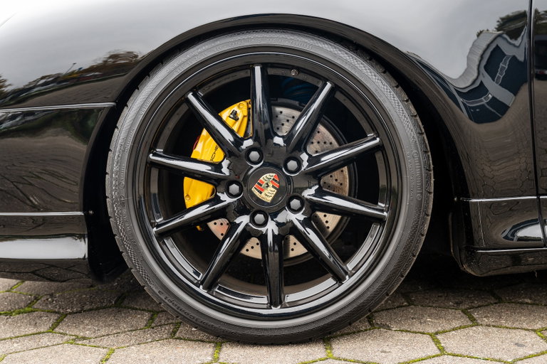 Porsche 993 Carrera 4S