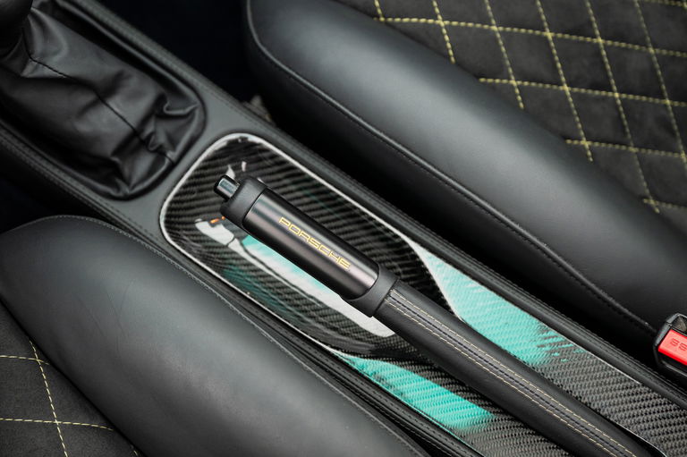 Porsche 993 Carrera 4S