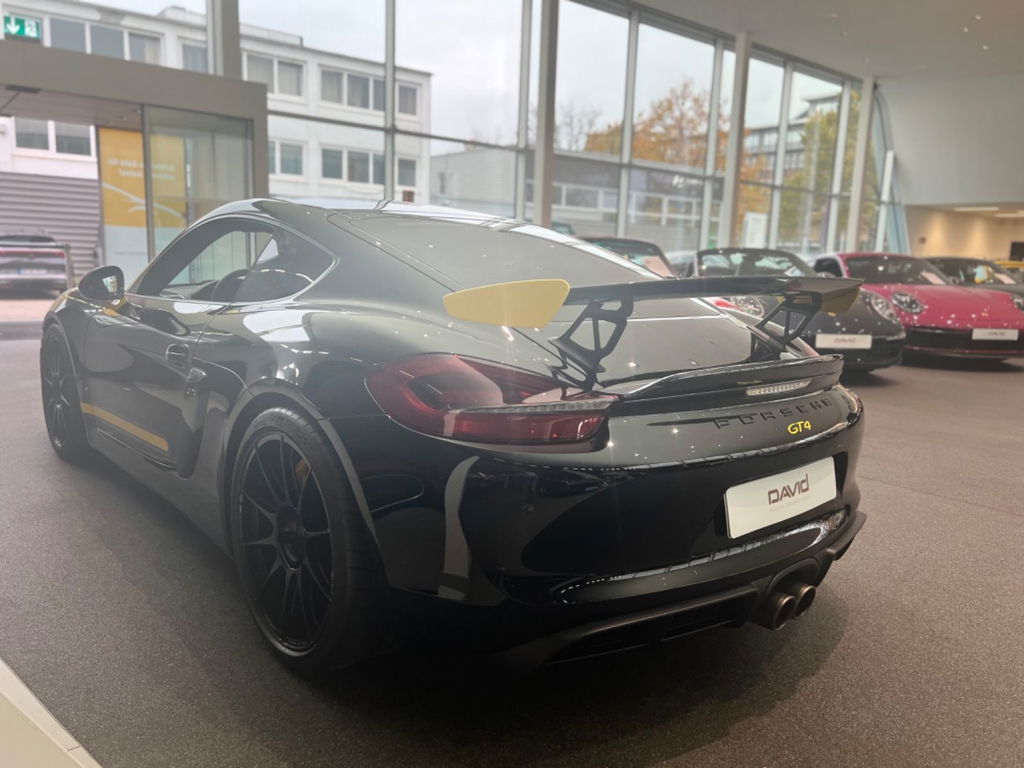Porsche 981 Cayman GT4