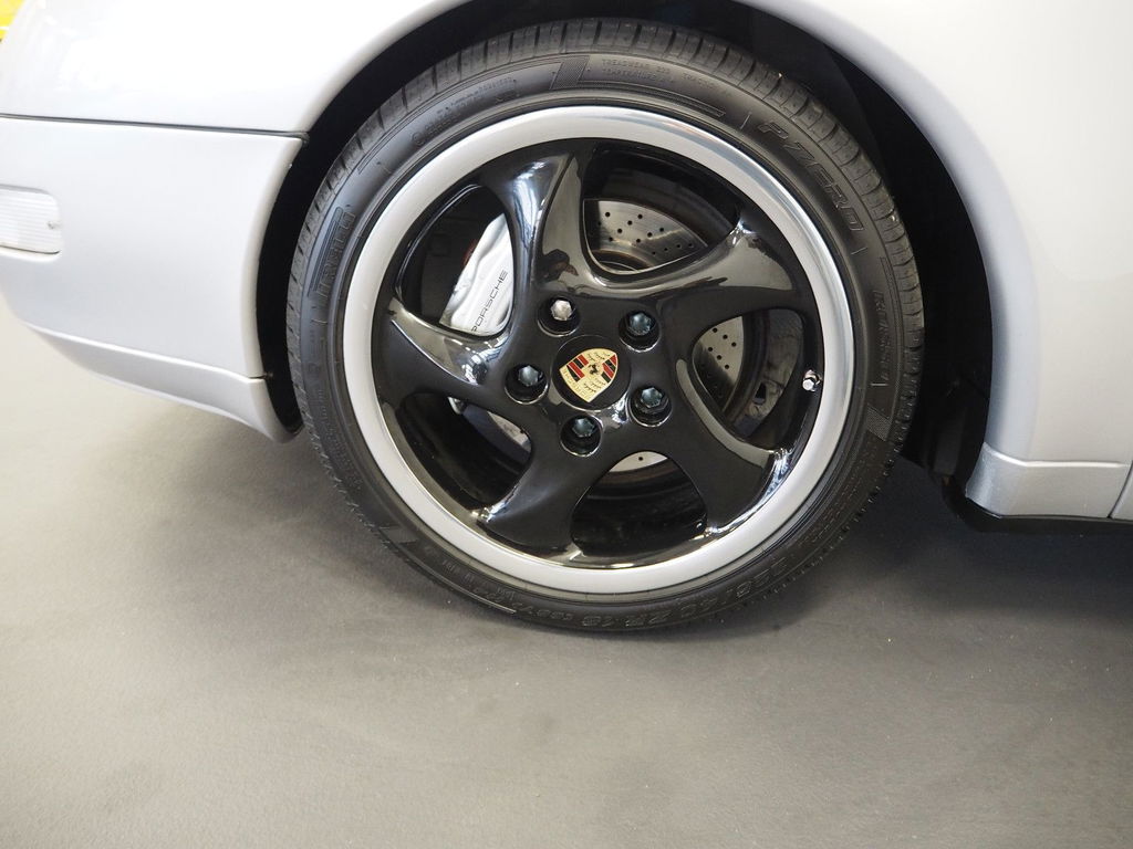 Porsche 993 Carrera 4