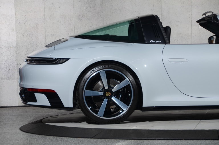 Porsche 992 Targa 4S