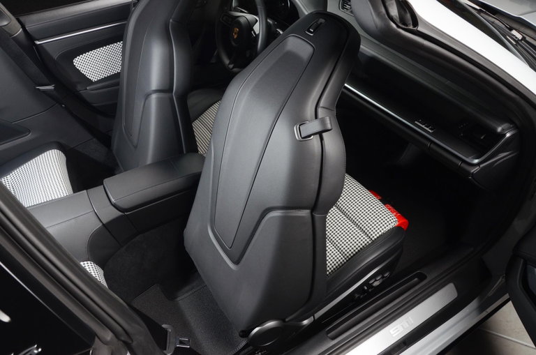 Porsche 992 Targa 4S