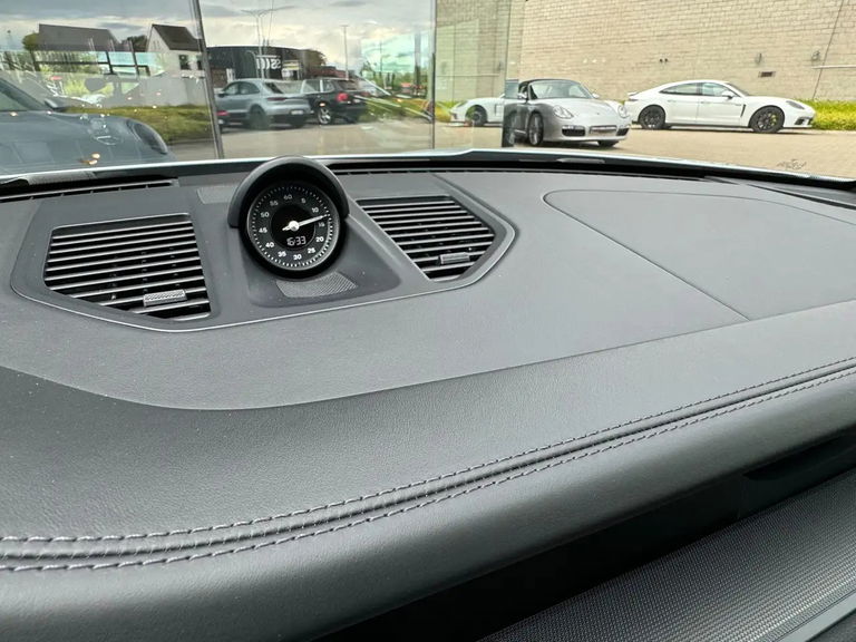 Porsche 992 Carrera 4S