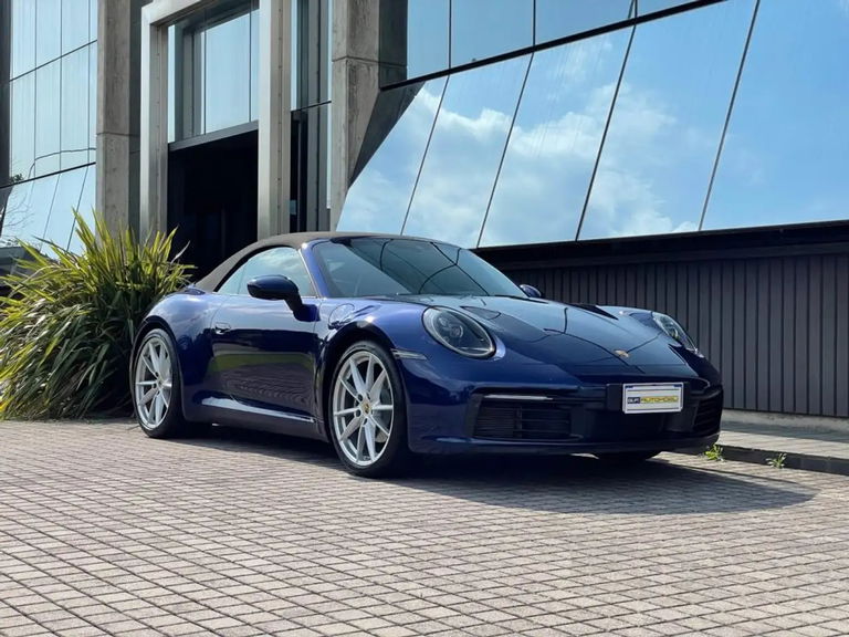 Porsche 992 Carrera
