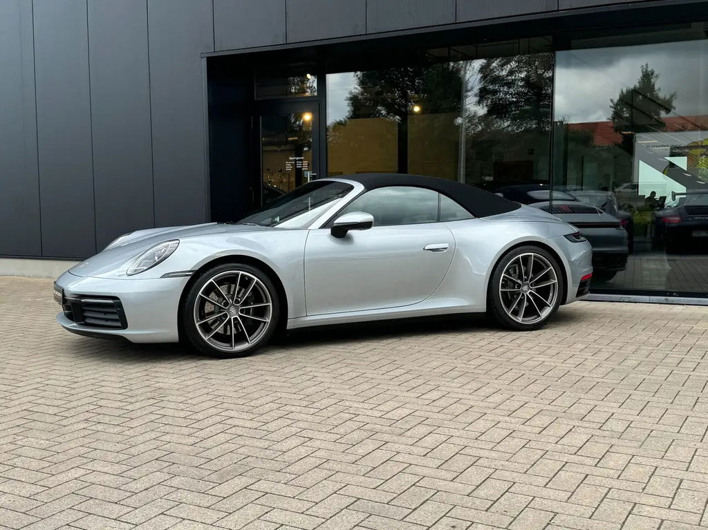 Porsche 992 Carrera 4S