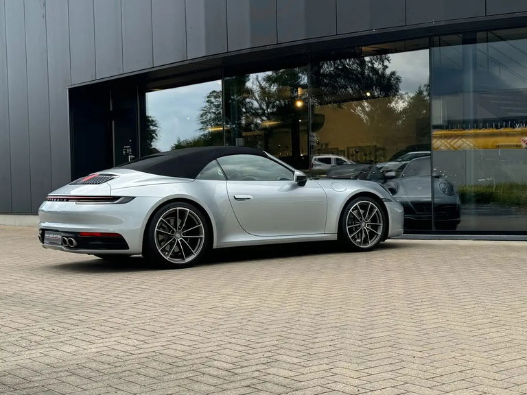 Porsche 992 Carrera 4S