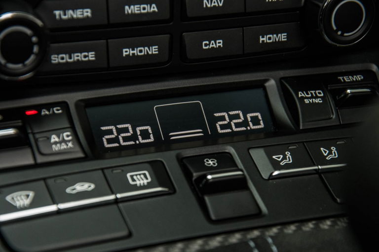 Porsche 718 Spyder RS