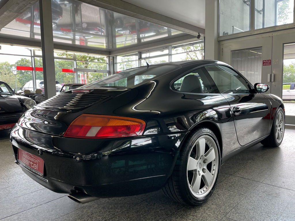 Porsche 996 Carrera