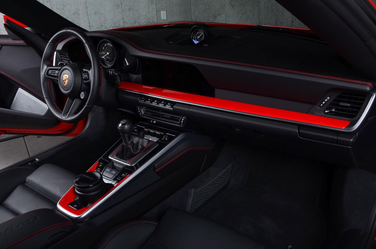 Porsche 992 Carrera 4S