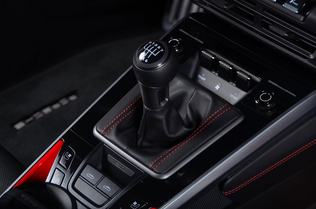 Porsche 992 Carrera 4S