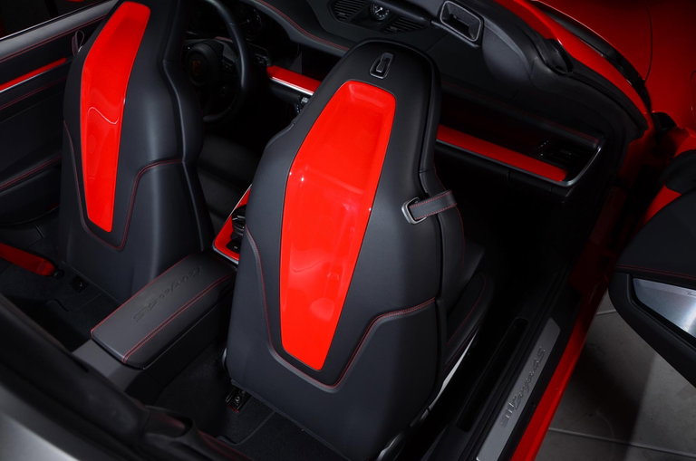 Porsche 992 Carrera 4S