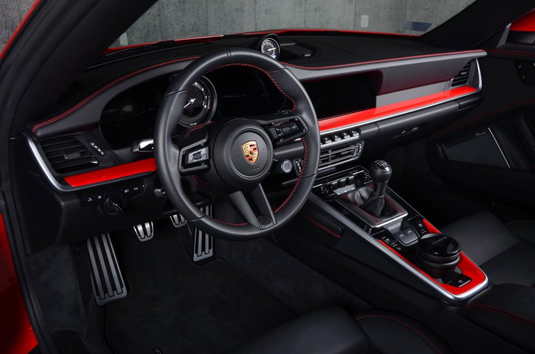 Porsche 992 Carrera 4S