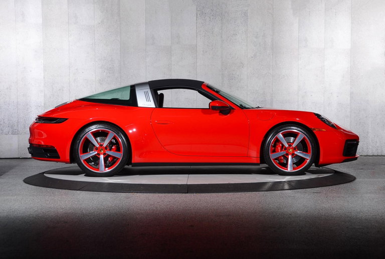 Porsche 992 Carrera 4S