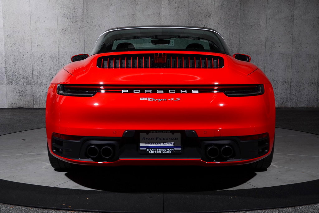 Porsche 992 Carrera 4S