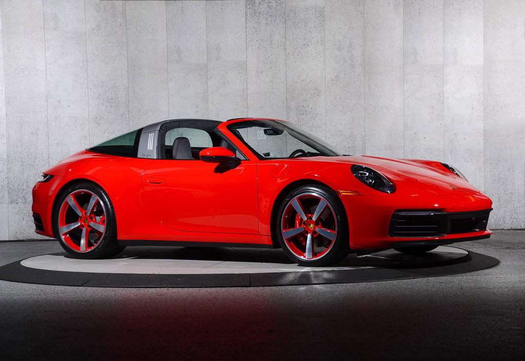 Porsche 992 Carrera 4S