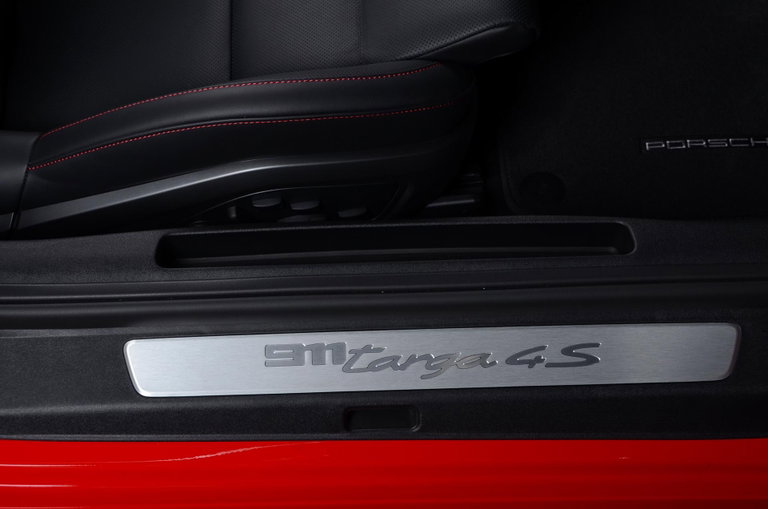 Porsche 992 Carrera 4S