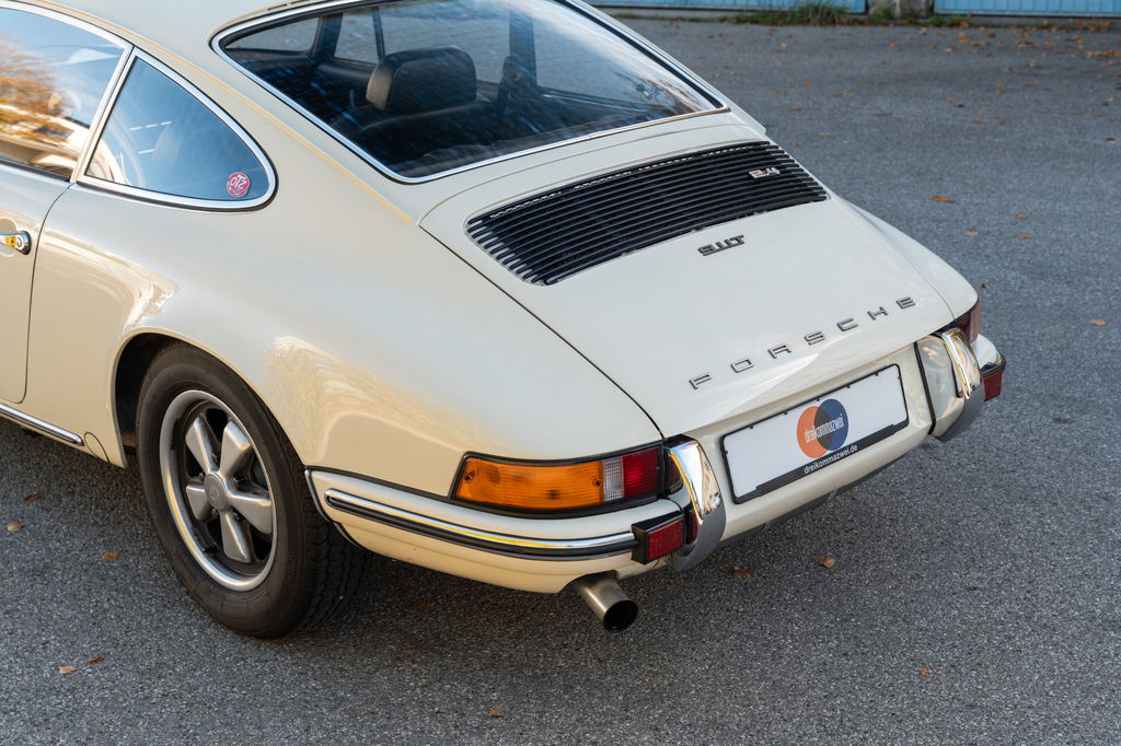 Porsche 911 T