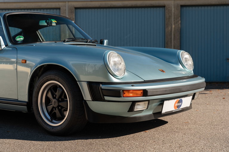 Porsche 911 Carrera 3.2