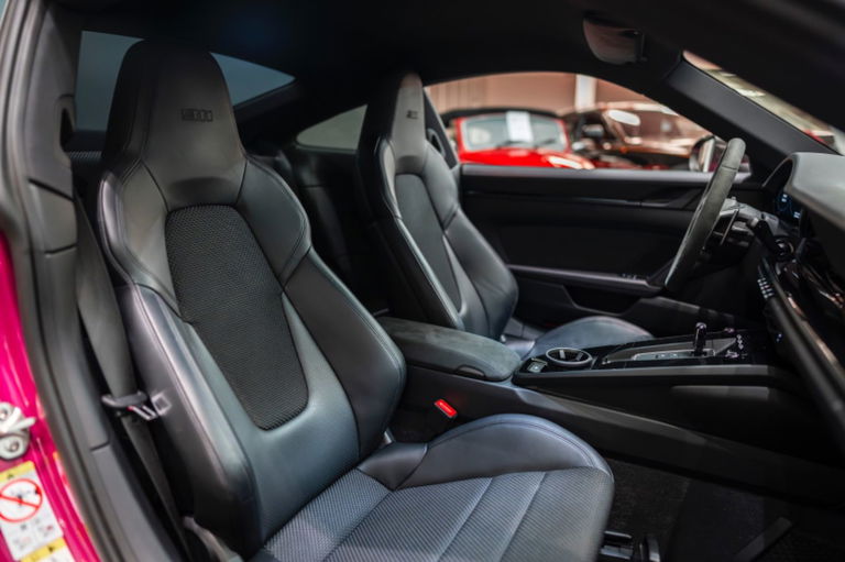 Porsche 992 Carrera T