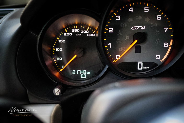 Porsche 981 Cayman GT4