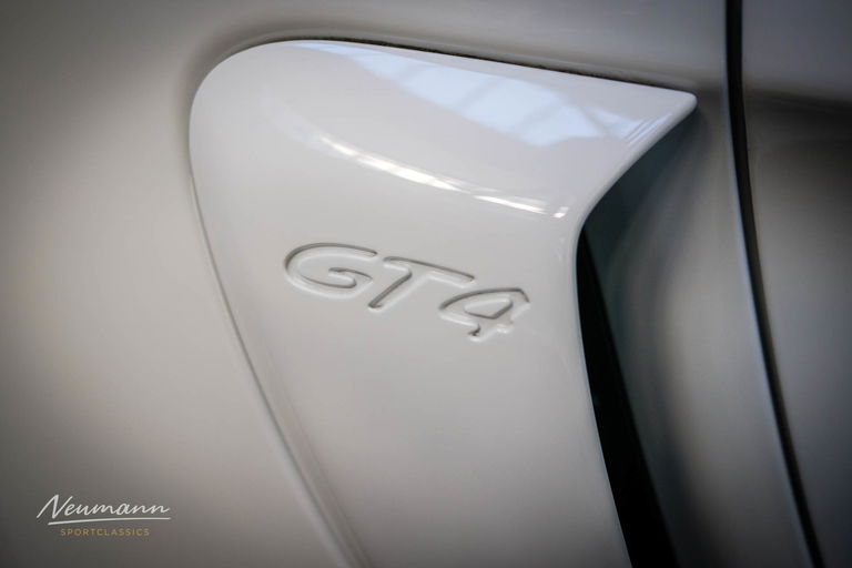 Porsche 981 Cayman GT4