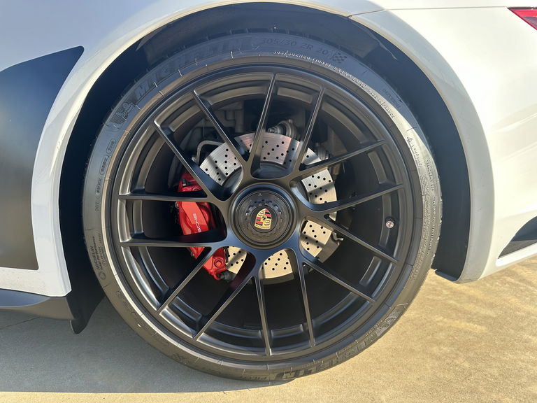 Porsche 991.2 Carrera GTS