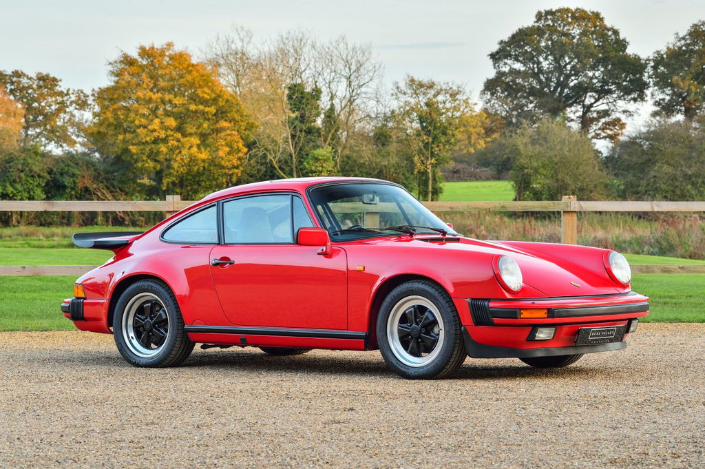 Porsche 911 Carrera 3.2