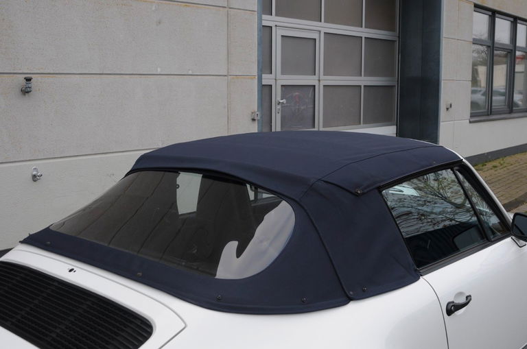 Porsche 911 Carrera 3.2 (US)