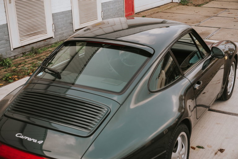 Porsche 993 Carrera 4
