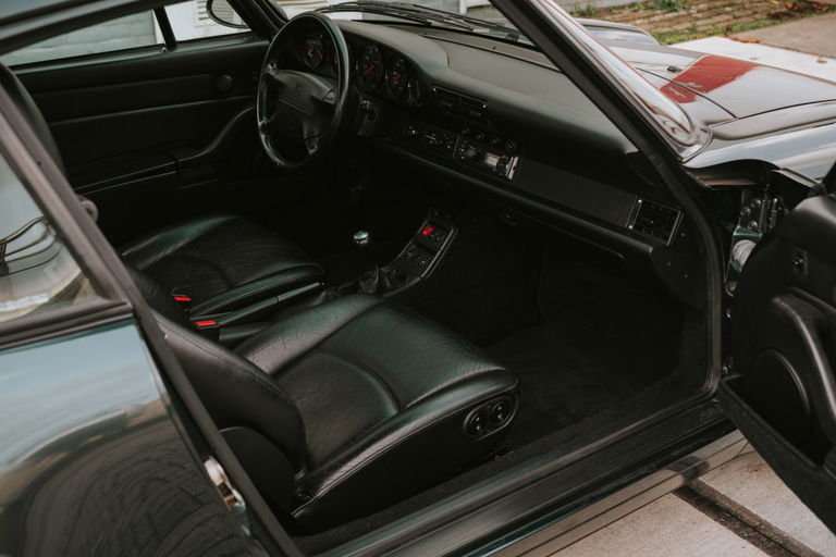 Porsche 993 Carrera 4