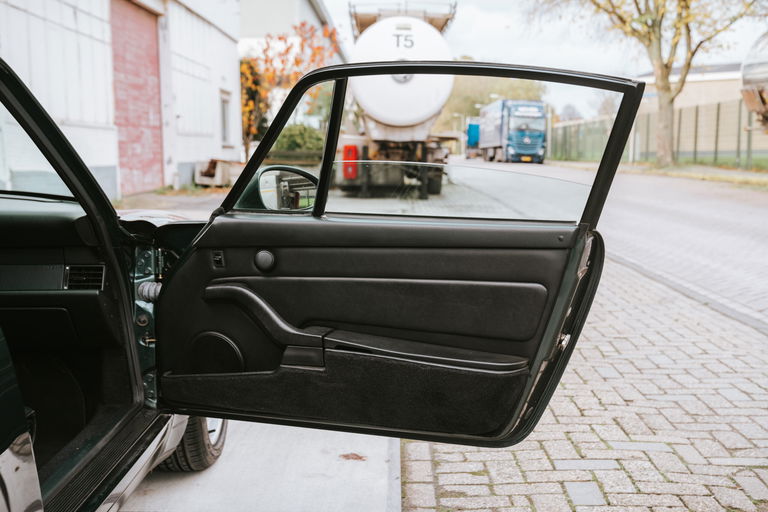 Porsche 993 Carrera 4