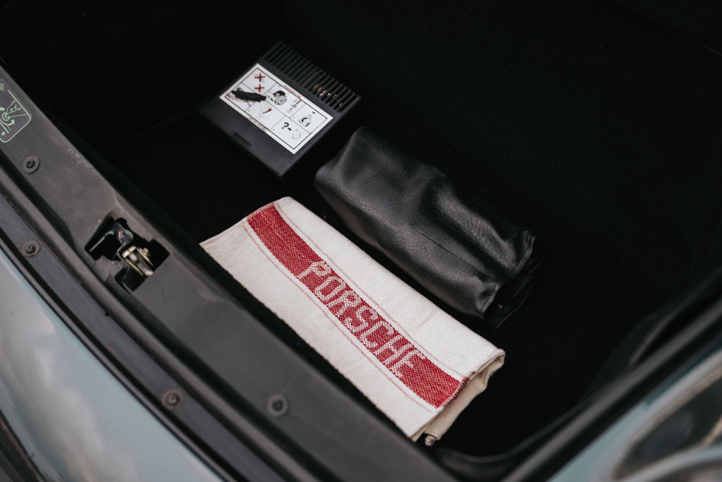 Porsche 993 Carrera 4