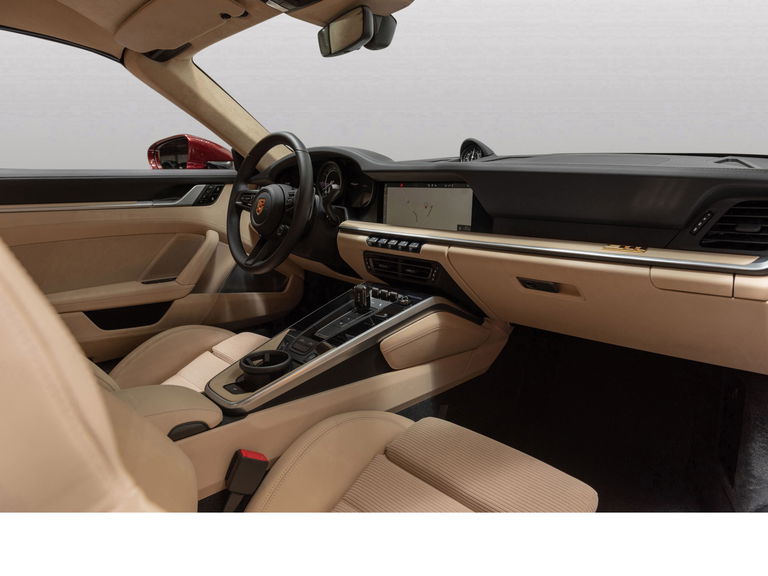 Porsche 992 Heritage Design Edition