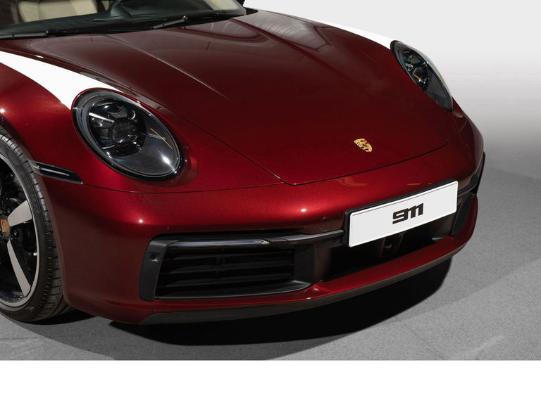 Porsche 992 Heritage Design Edition