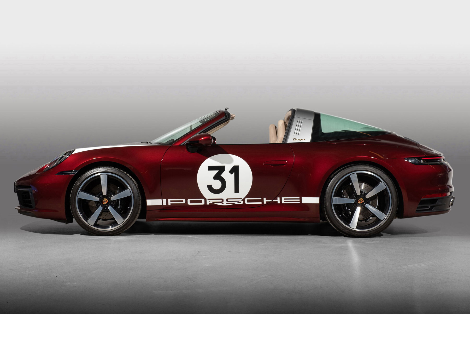 Porsche 992 Heritage Design Edition 2021 - elferspot.com