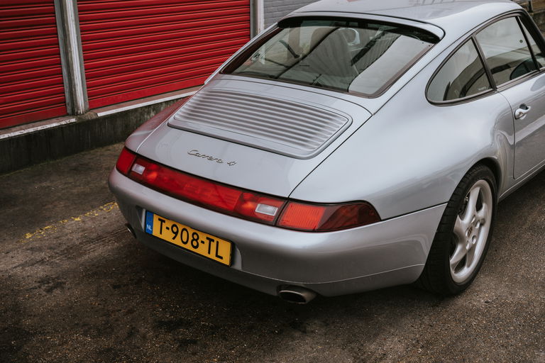 Porsche 993 Carrera 4