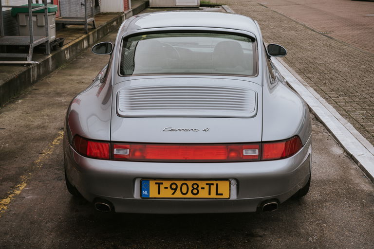 Porsche 993 Carrera 4